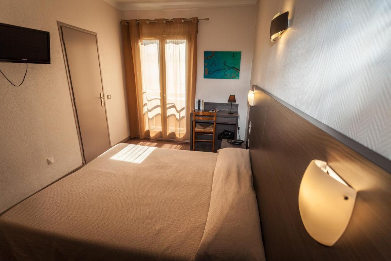 Hotel La Fregate Canet-en-Roussillon Exterior photo
